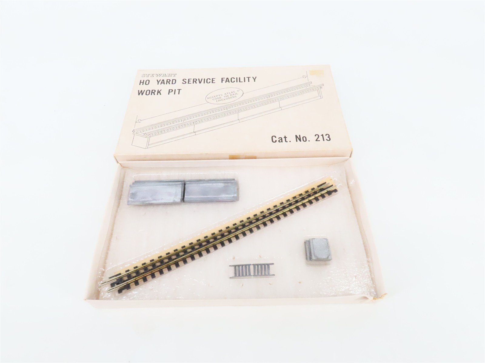 HO Scale Stewart Kit 213 Yard Service Facility Work Pit Atlas 9" Code 100 Rail