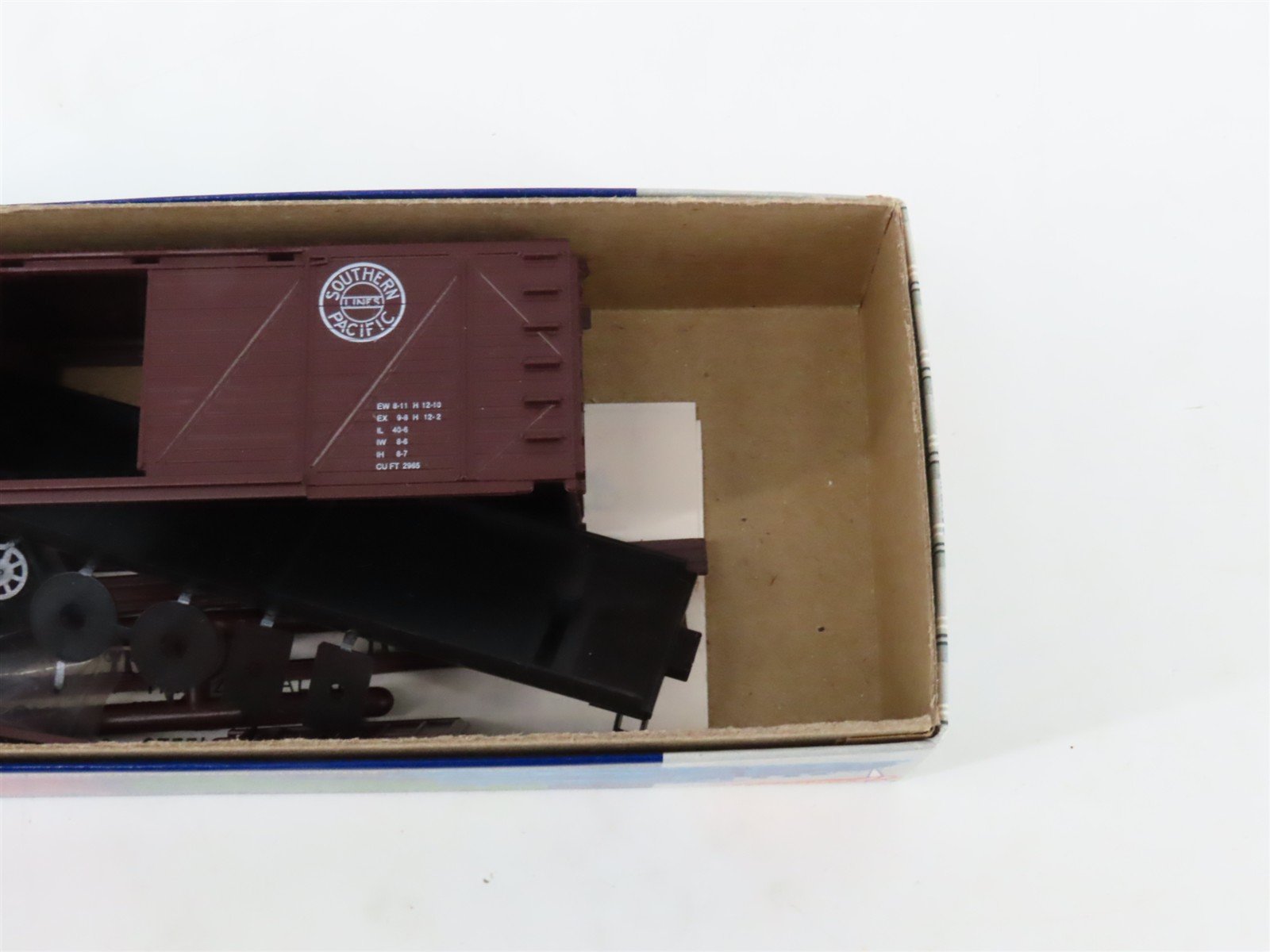 LOT of 7 HO Scale Roundhouse SP Southern Pacific Gondola, Caboose & Boxcar Kits