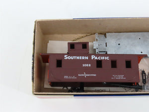 LOT of 7 HO Scale Roundhouse SP Southern Pacific Gondola, Caboose & Boxcar Kits
