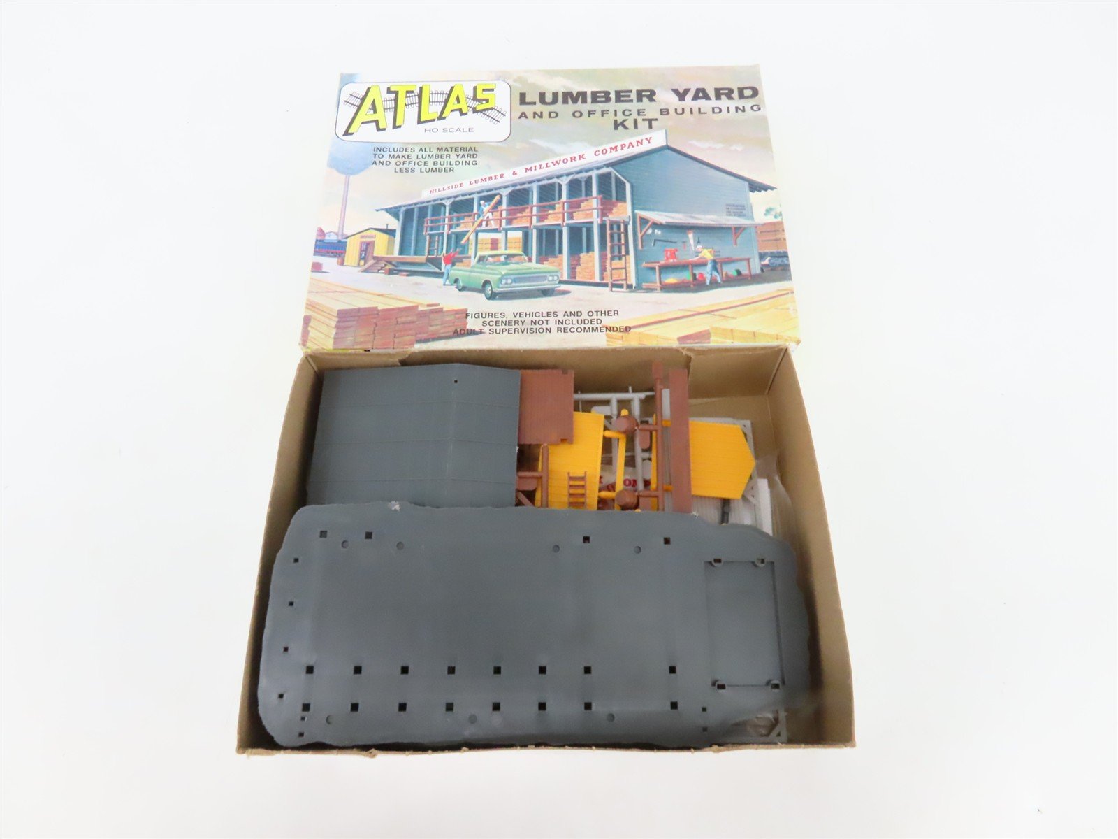 HO 1/87 Scale Atlas Kit #750 Lumber Yard & Office Building