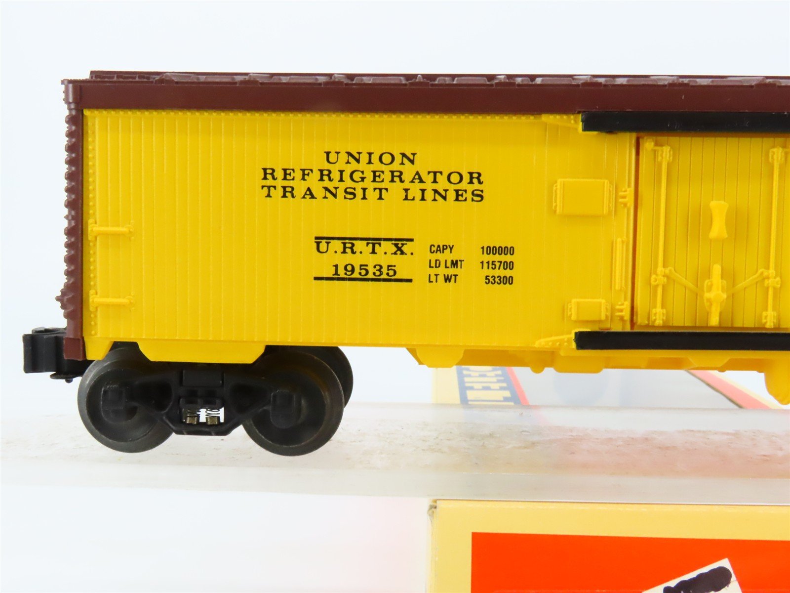 O Gauge 3-Rail Lionel 6-19535 URTX ERIE Railroad Reefer #19535