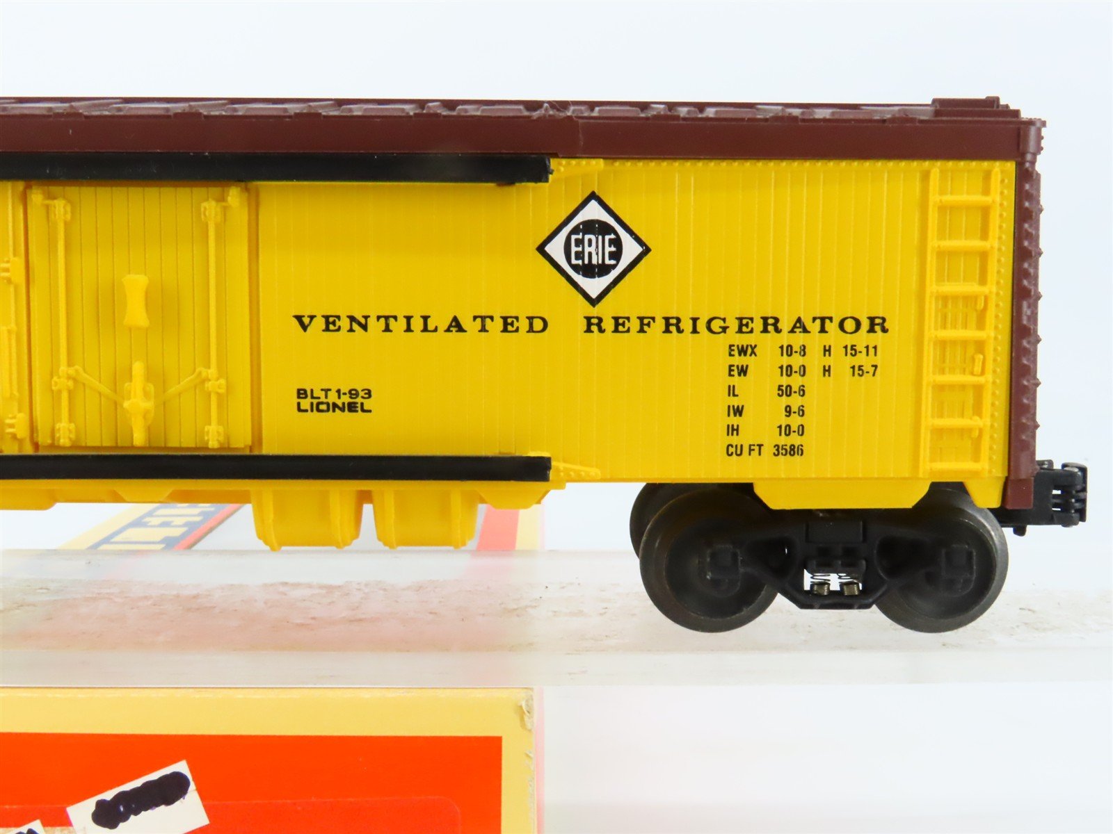 O Gauge 3-Rail Lionel 6-19535 URTX ERIE Railroad Reefer #19535