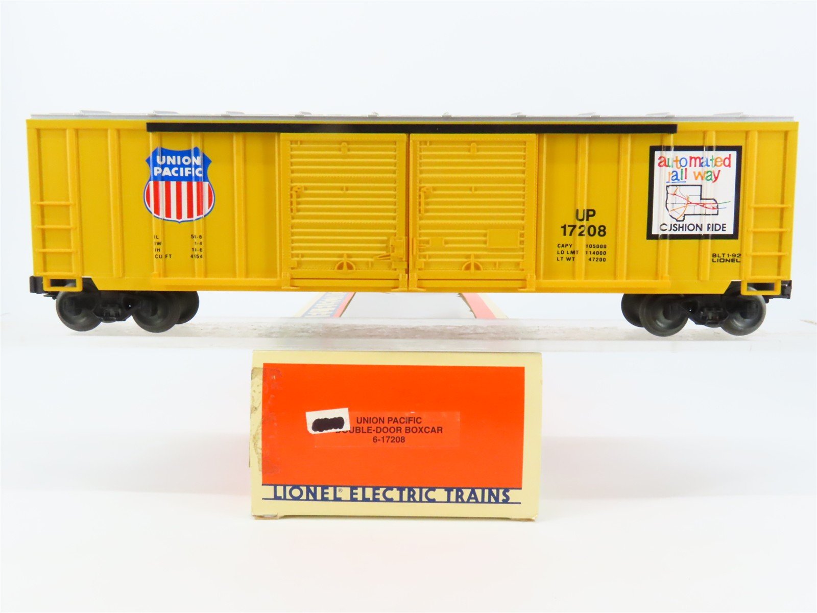 O Gauge 3-Rail Lionel 6-17208 UP Union Pacific Double Door Box Car #17208