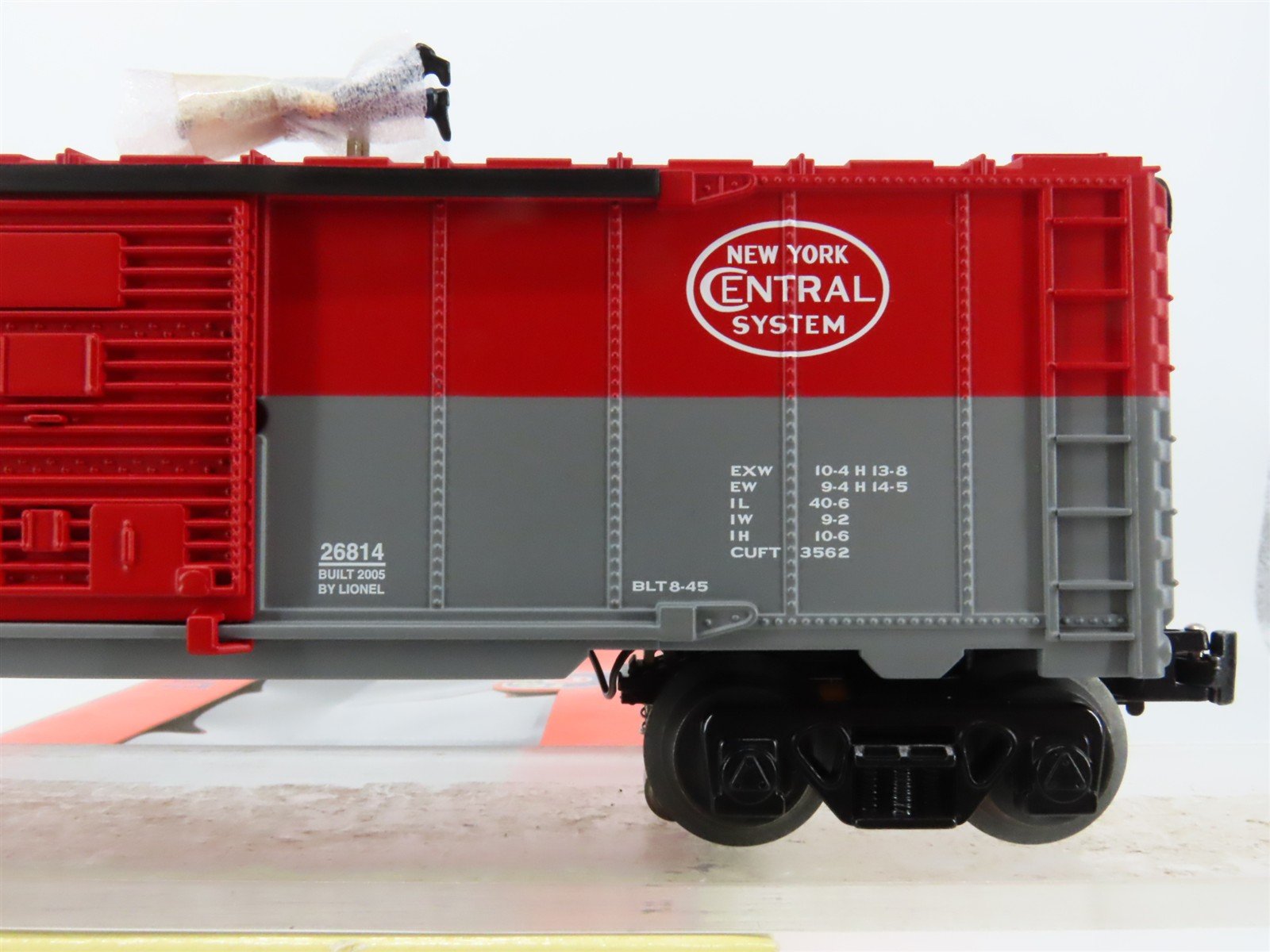 O Gauge 3-Rail Lionel 6-26814 NYC System Walking Brakeman Box Car #174227