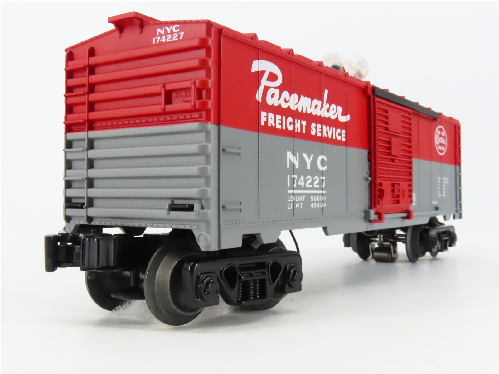 O Gauge 3-Rail Lionel 6-26814 NYC System Walking Brakeman Box Car #174227