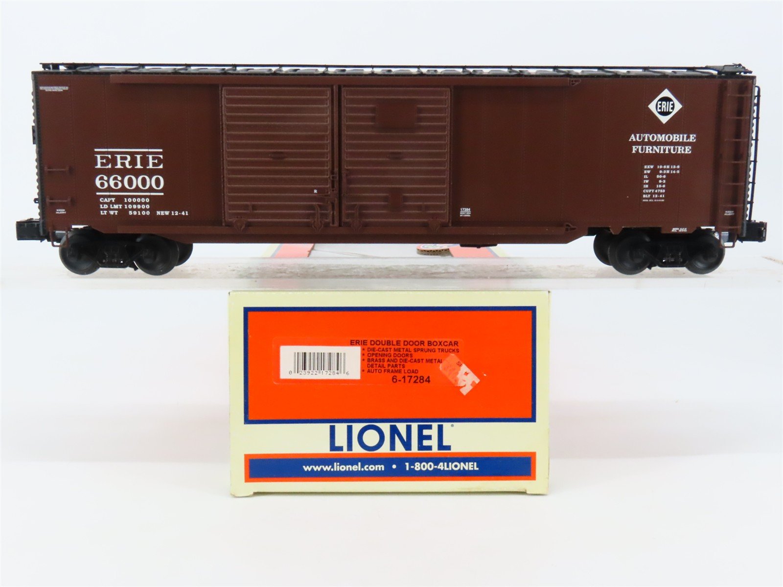 O Gauge 3-Rail Lionel 6-17284 ERIE Double Door Box Car #66000 w/ Auto Frames