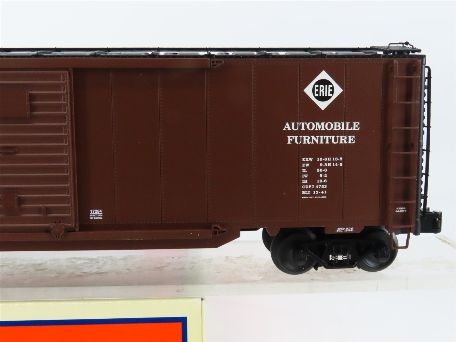 O Gauge 3-Rail Lionel 6-17284 ERIE Double Door Box Car #66000 w/ Auto Frames