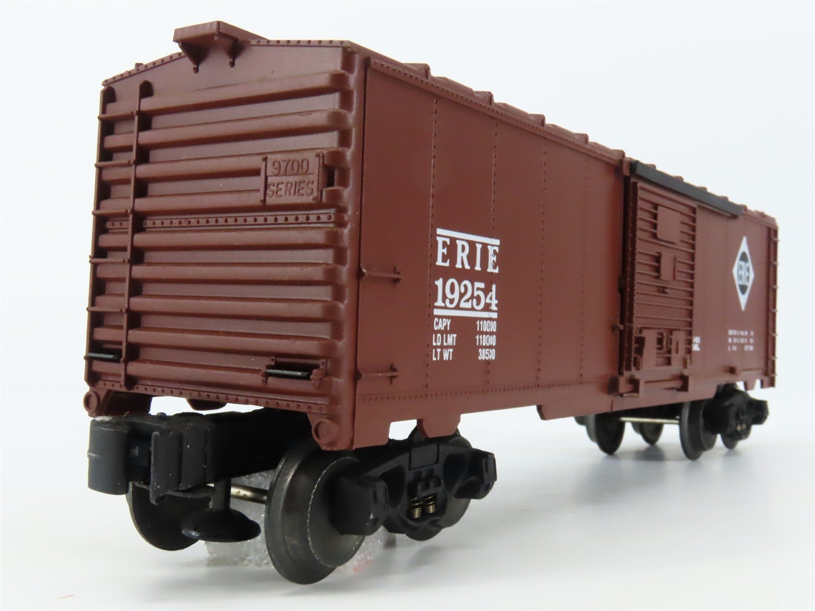 O Gauge 3-Rail Lionel 6-19254 ERIE Railroad Single Door Box Car #19254