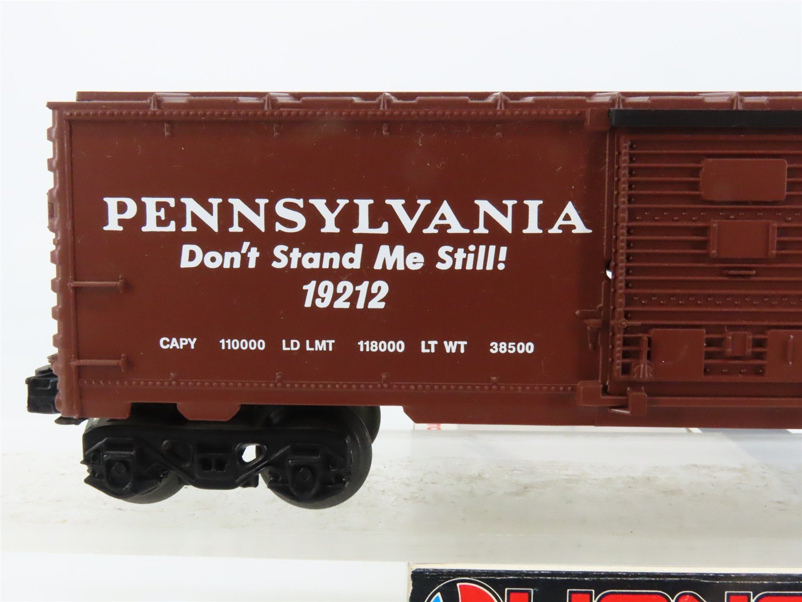O Gauge 3-Rail Lionel 6-19212 PRR Pennsylvania Single Door Box Car #19212