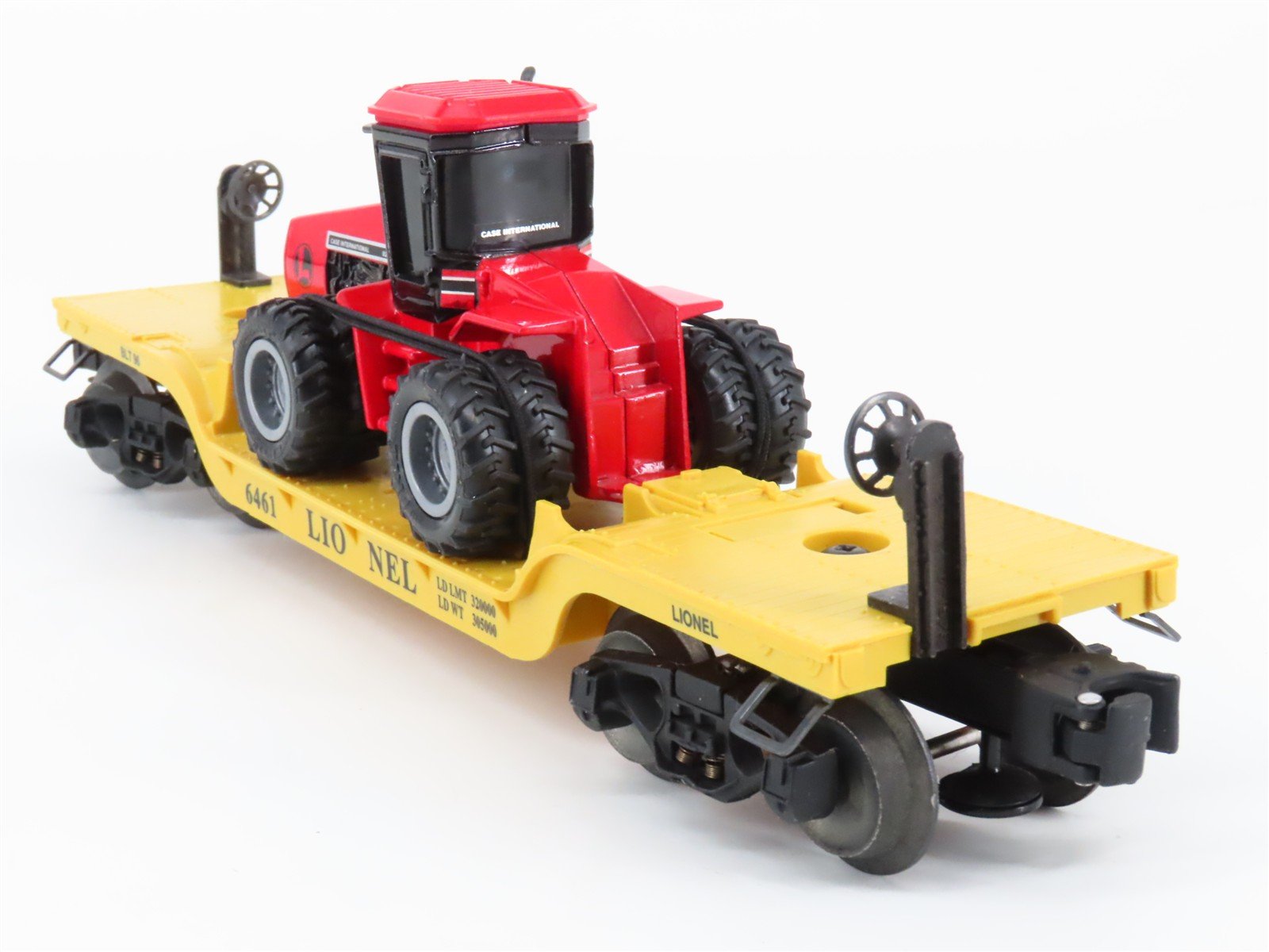 O Gauge 3-Rail Lionel 6-16957 Depressed Center Flat Car 6461 w/Ertl Case Tractor