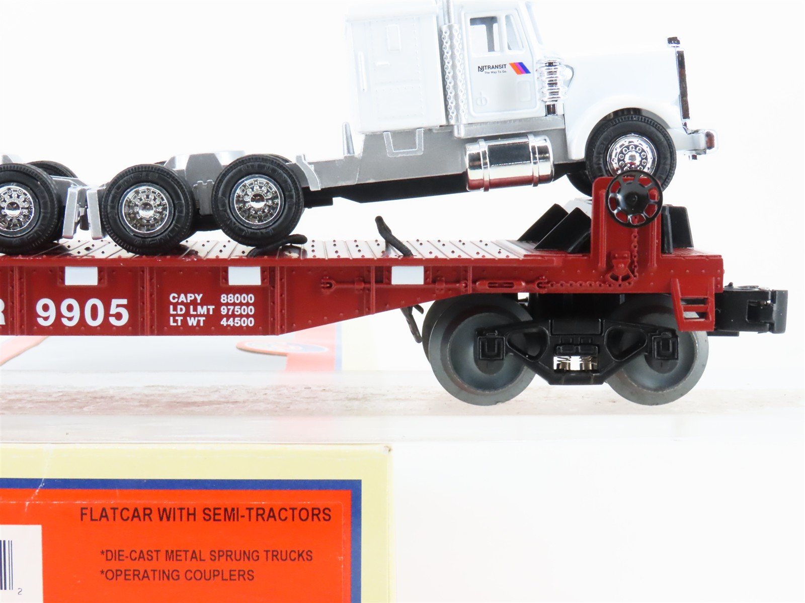 O Gauge 3-Rail Lionel 6-37839 NJTR NJ Transit Flat Car #9905 w/ Semi-Tractors