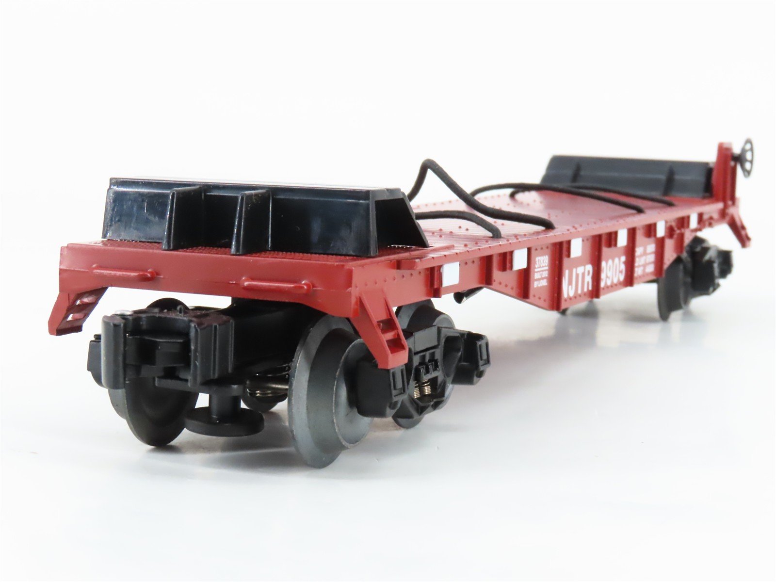O Gauge 3-Rail Lionel 6-37839 NJTR NJ Transit Flat Car #9905 w/ Semi-Tractors