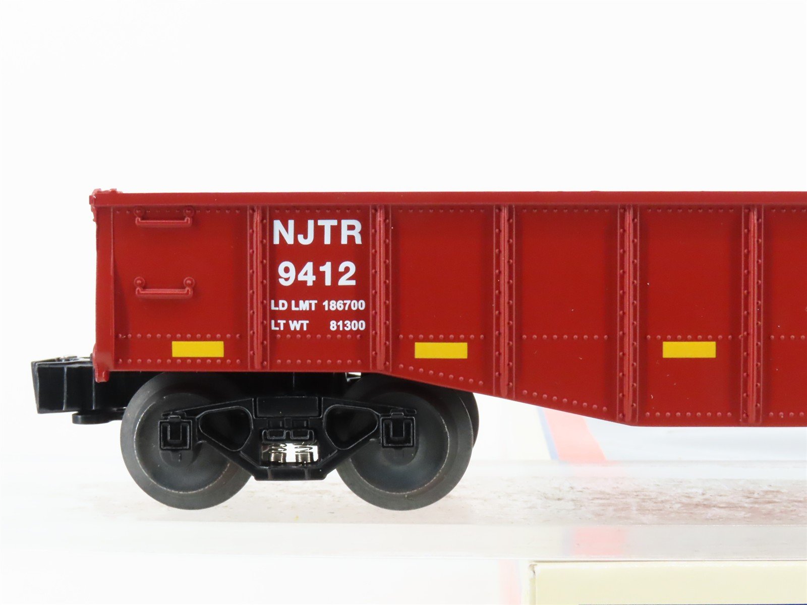 O Gauge 3-Rail Lionel 6-26696 NJTR NJ Transit Gondola #9412 w/ Lumber Load