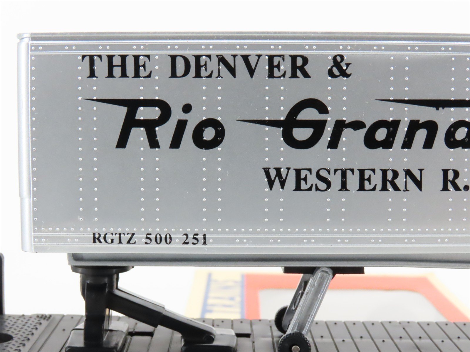 O Gauge 3-Rail Lionel 6-16374 D&RGW Rio Grande TOFC Flat Car #16374 w/ Trailer