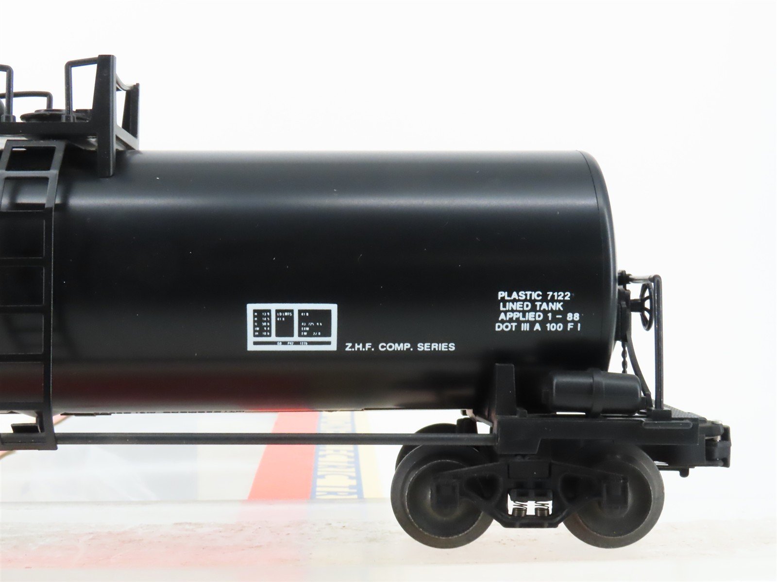O Gauge 3-Rail Lionel 6-17905 ADM Corn Sweeteners Uni-Body Tank Car #17905