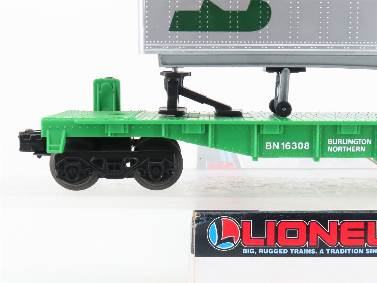 O Gauge 3-Rail Lionel 6-16308 BN Burlington Northern TOFC Flat Car w/ Trailer