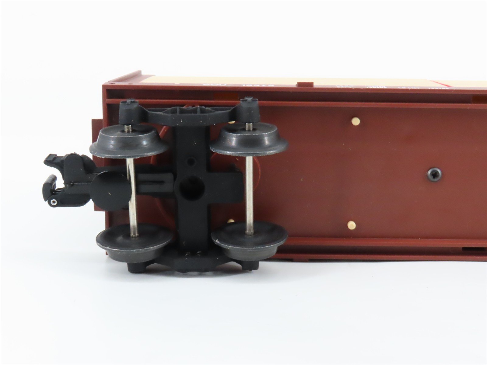 O Gauge 3-Rail Lionel 6-16372 SOU Southern Centerbeam Flat Car w/ Lumber Load