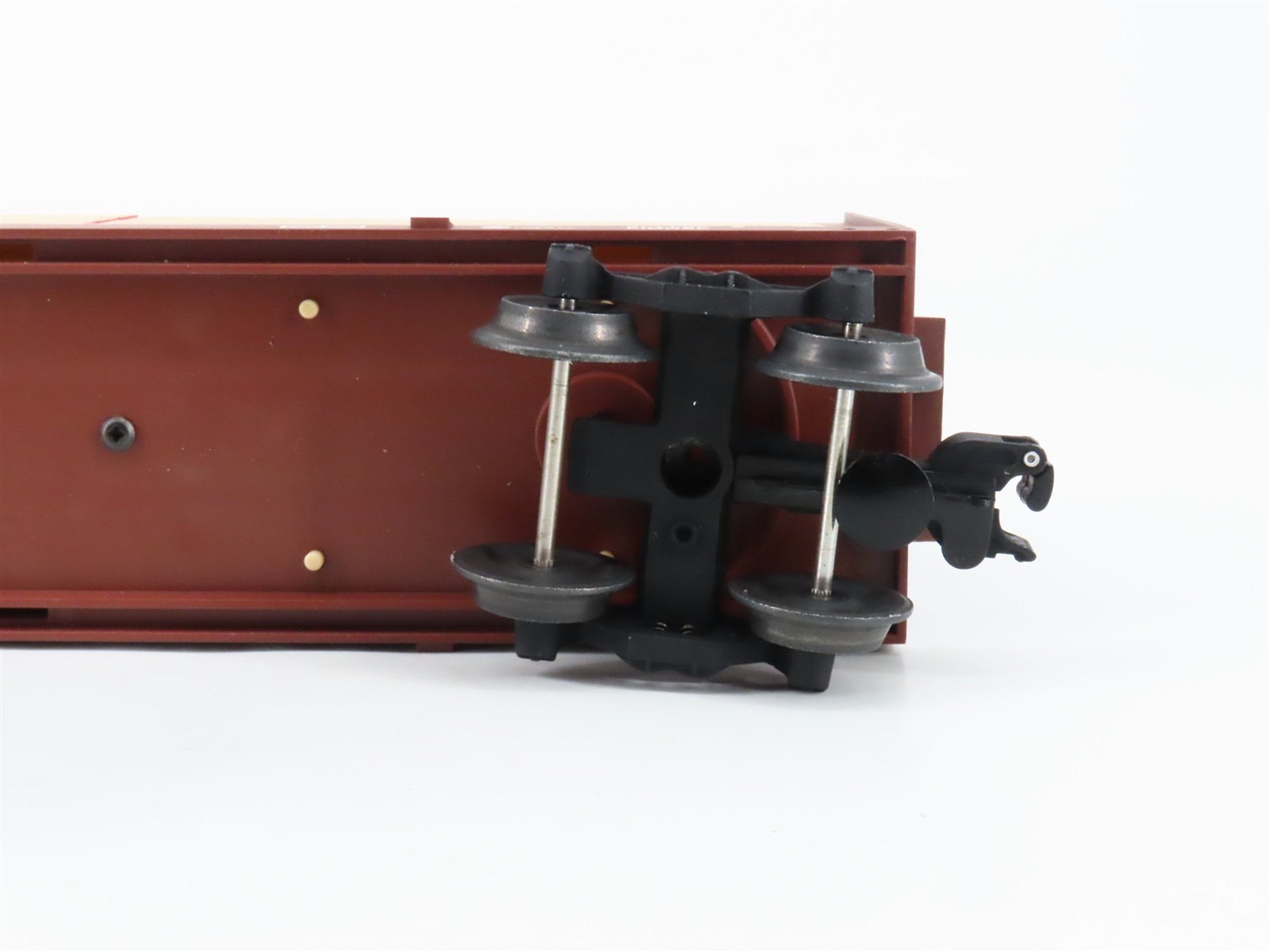 O Gauge 3-Rail Lionel 6-16372 SOU Southern Centerbeam Flat Car w/ Lumber Load