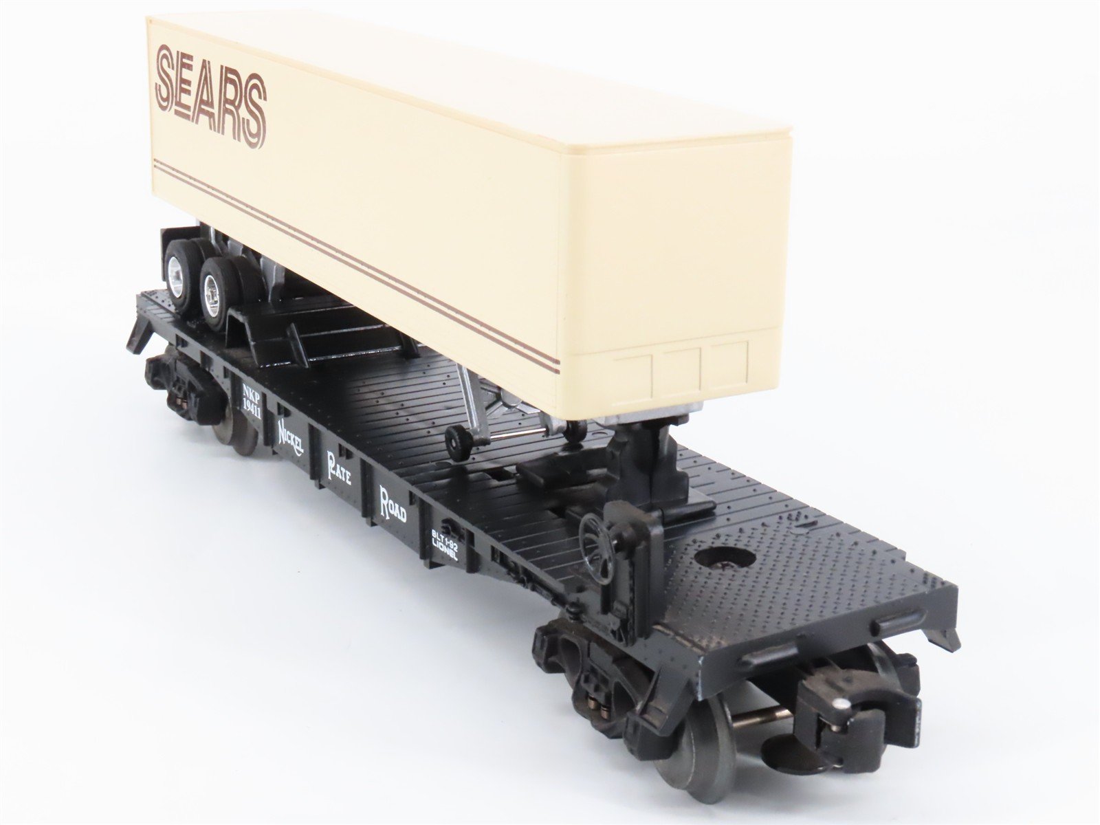 O Gauge 3-Rail Lionel 6-19411 NKP Nickel Plate Road Flat Car w/ Sears Trailer