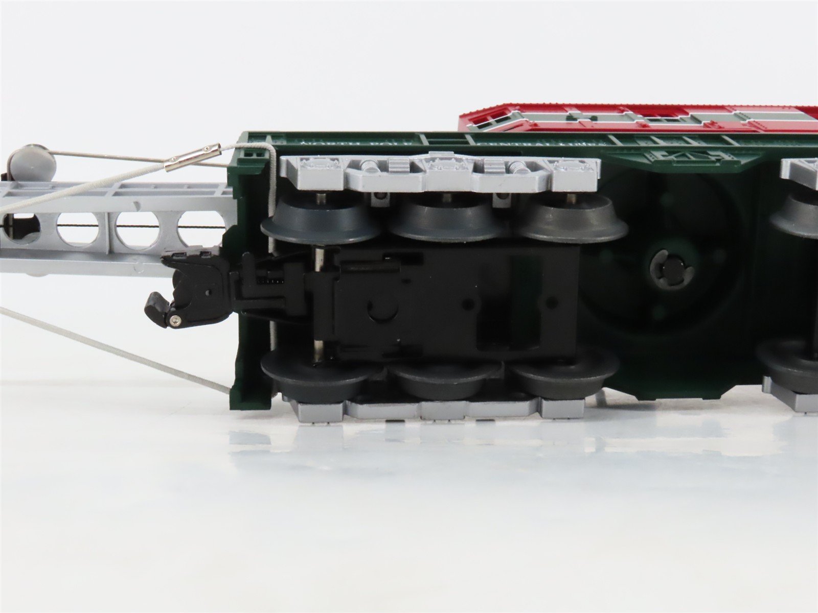 O Gauge 3-Rail Lionel 6-29303 North Pole Central Christmas Crane Car #29303