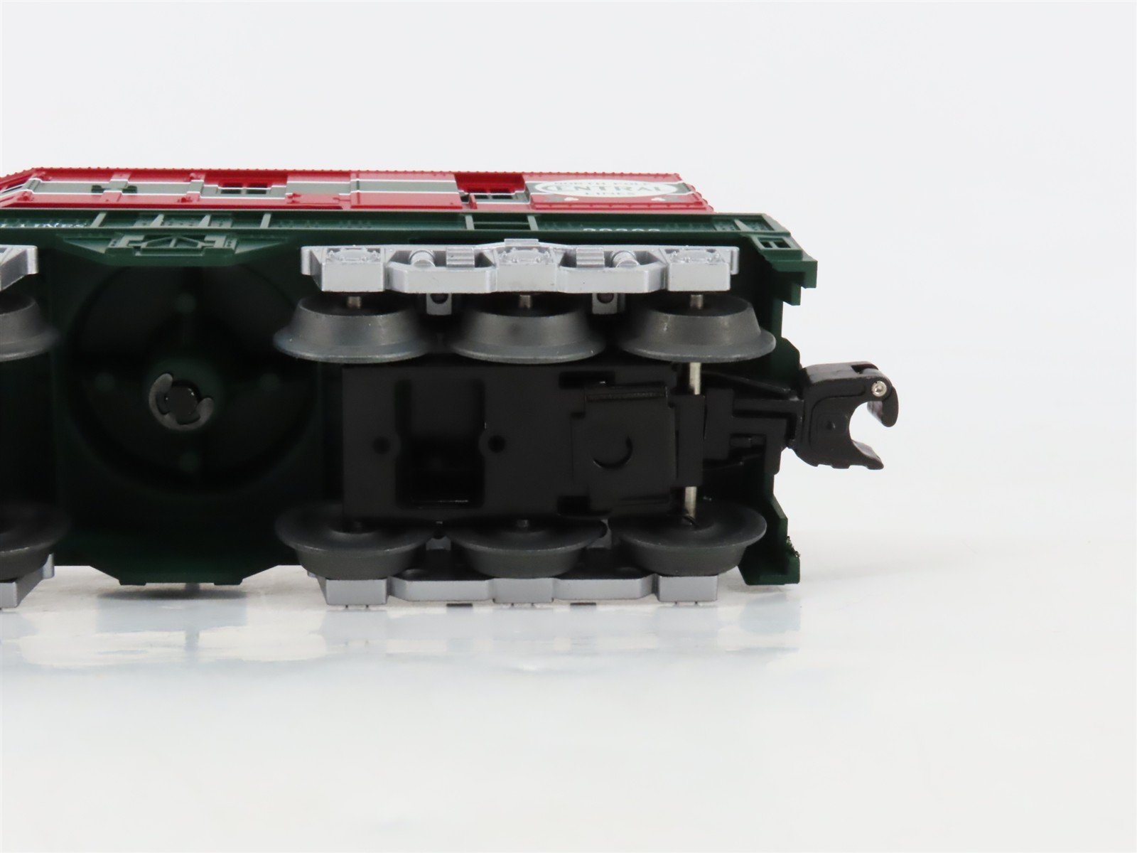 O Gauge 3-Rail Lionel 6-29303 North Pole Central Christmas Crane Car #29303