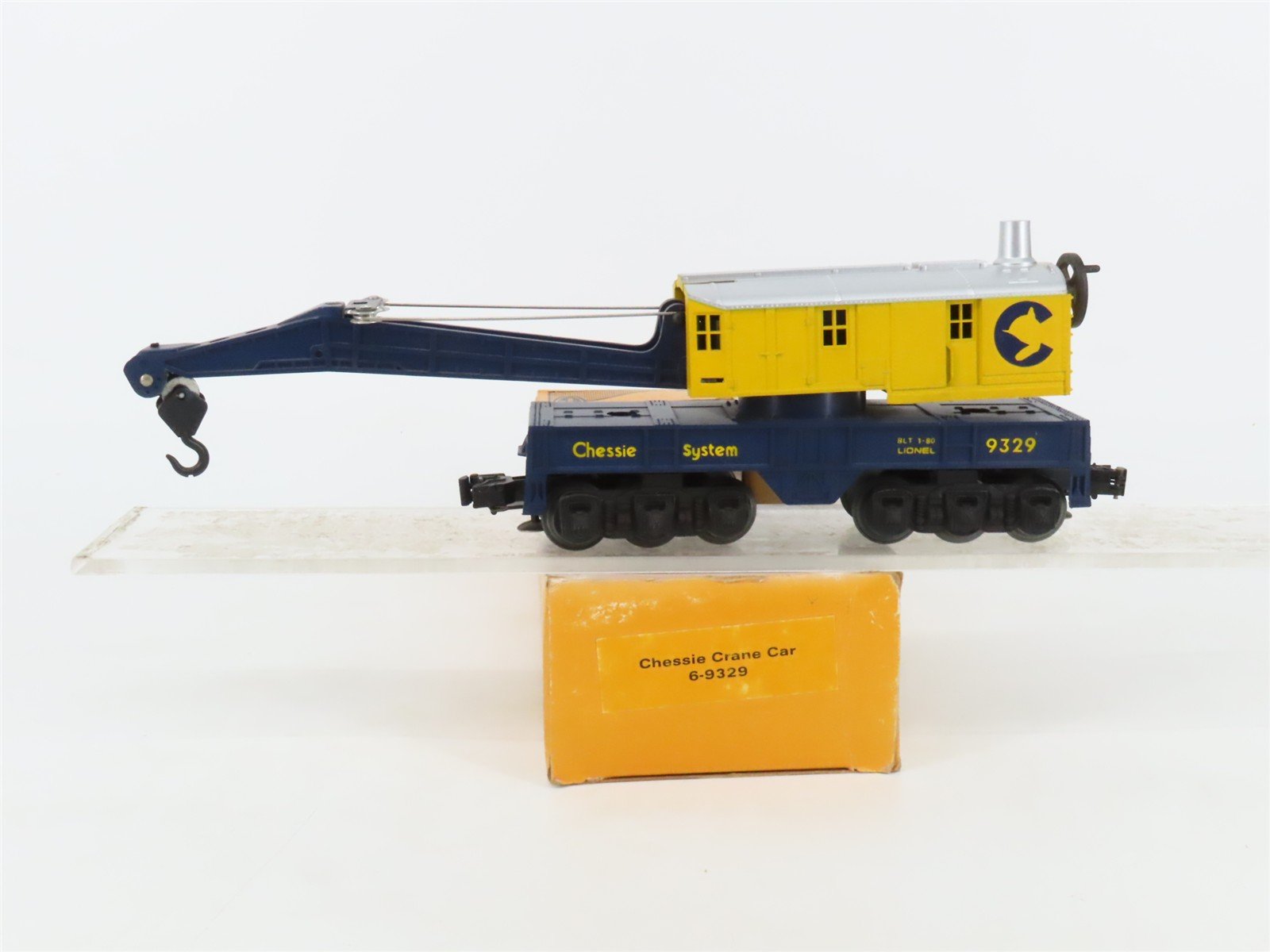 O Gauge 3-Rail Lionel 6-9329 Chessie System Crane Car #9329