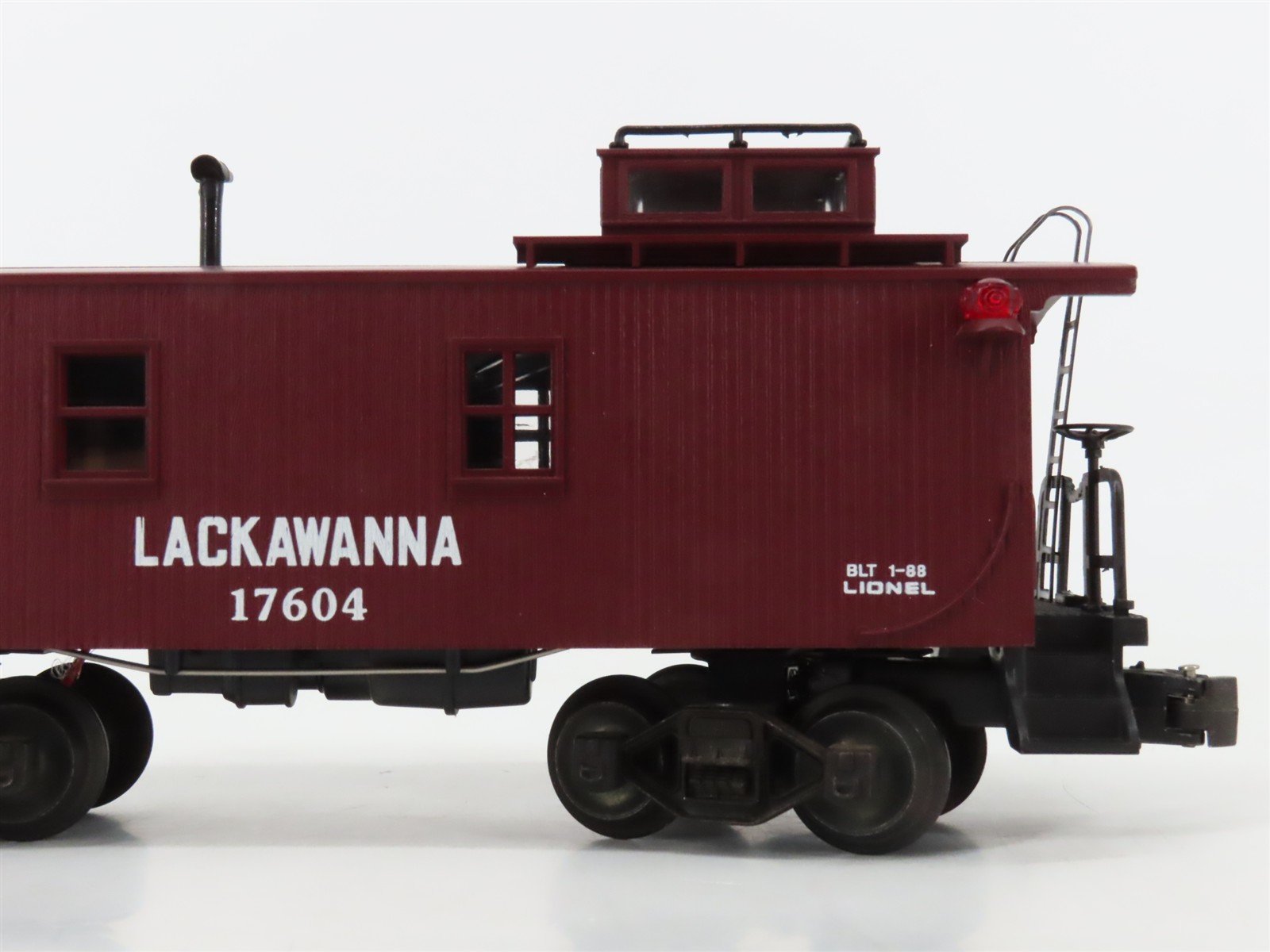 O Gauge 3-Rail Lionel 6-17604 DL&W Lackawanna Railroad Cupola Caboose #17604
