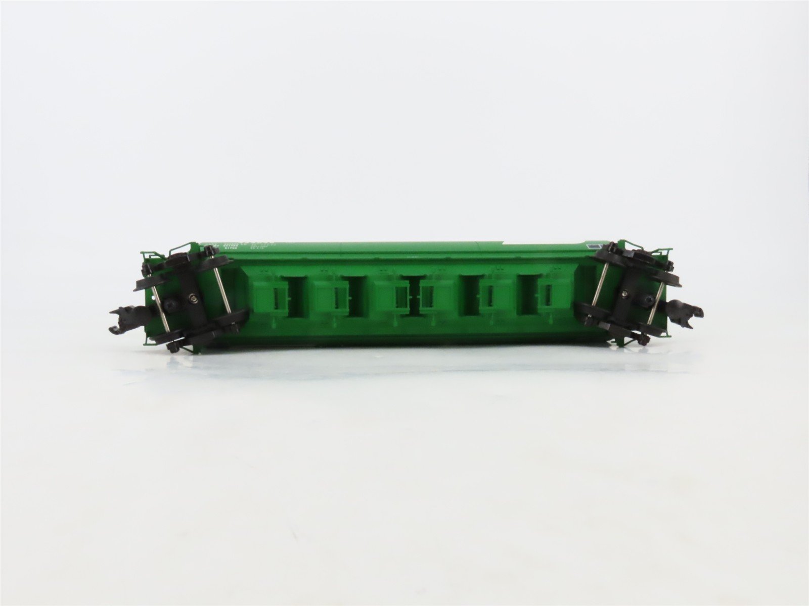 O Gauge 3-Rail Atlas 6331-1 BN Burlington Northern 6-Bay Covered Hopper #443048