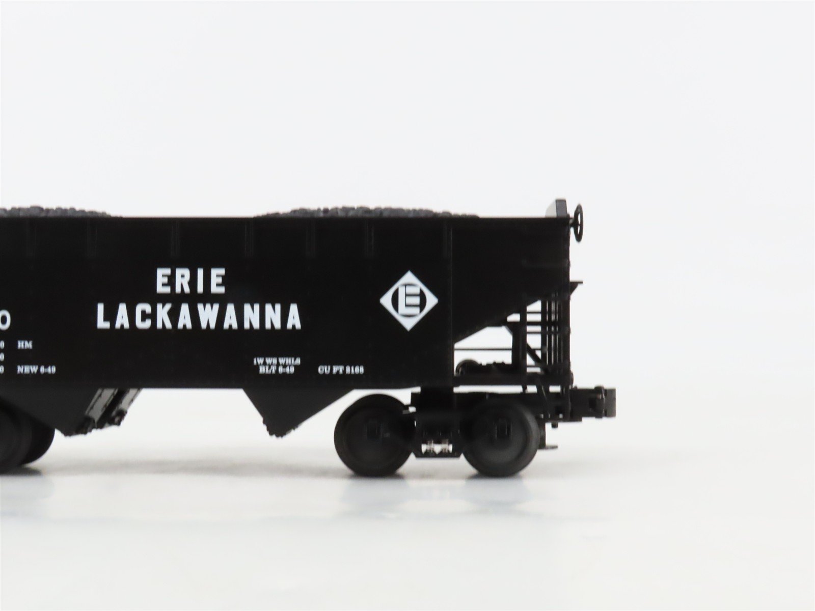 O Gauge 3-Rail MTH 20-97451 EL Erie Lackawanna 2-Bay Offset Hopper #29400