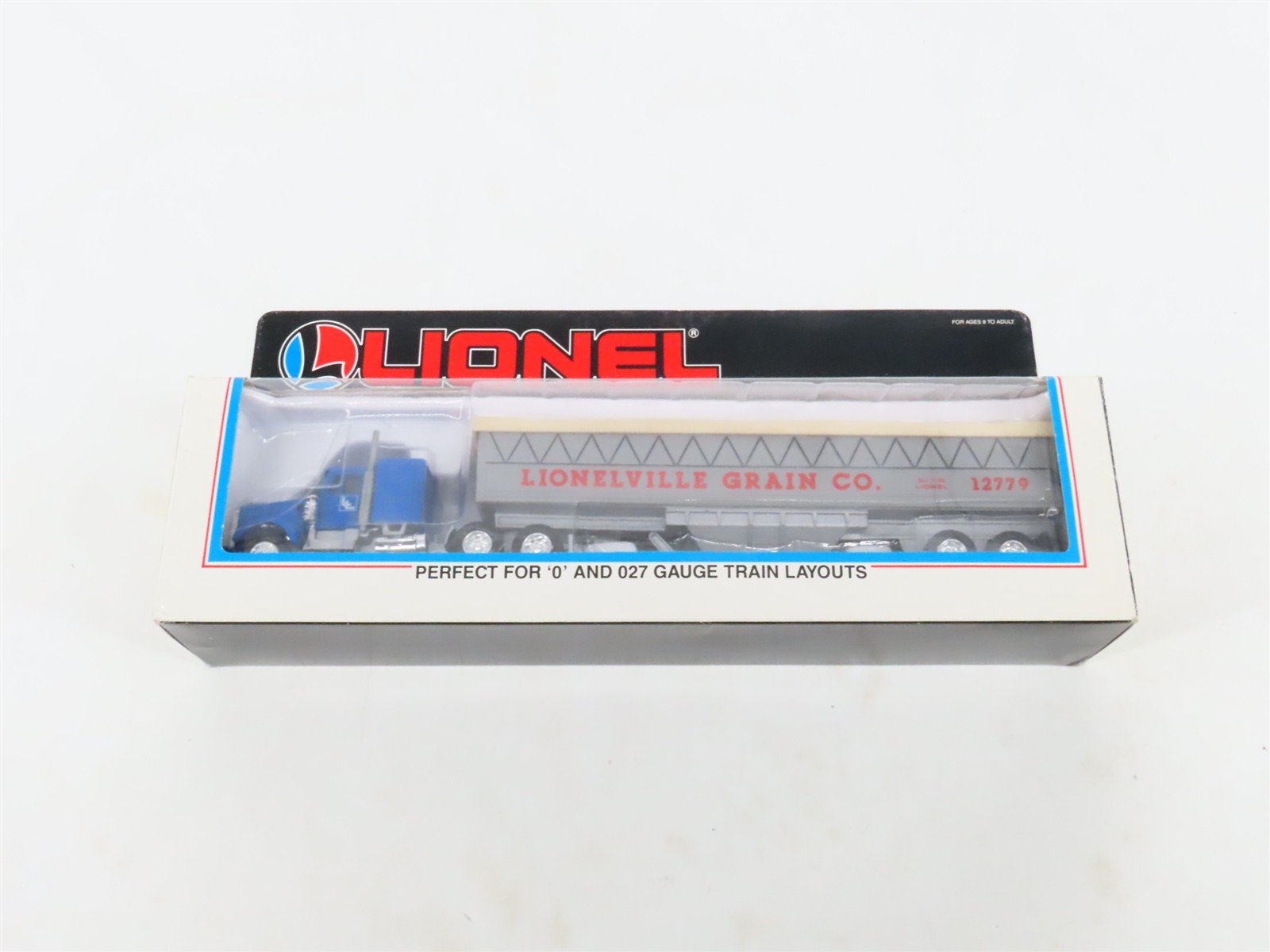 LOT of 6 O Scale Lionel Assorted Plastic Truck & Trailers