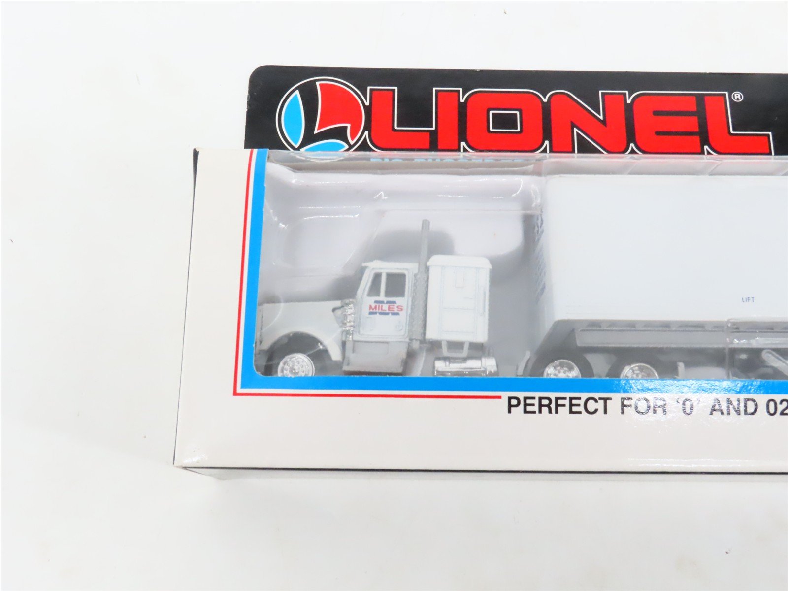 LOT of 5 O Scale Lionel Assorted Semi Truck & Trailers