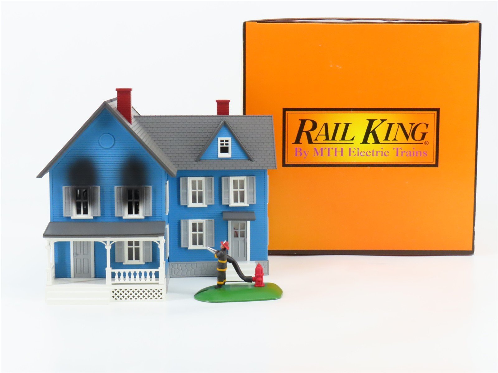 O Scale MTH Rail King 30-9139 Operating Farm House On Fire