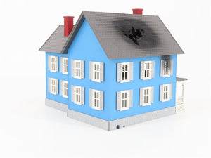O Scale MTH Rail King 30-9139 Operating Farm House On Fire