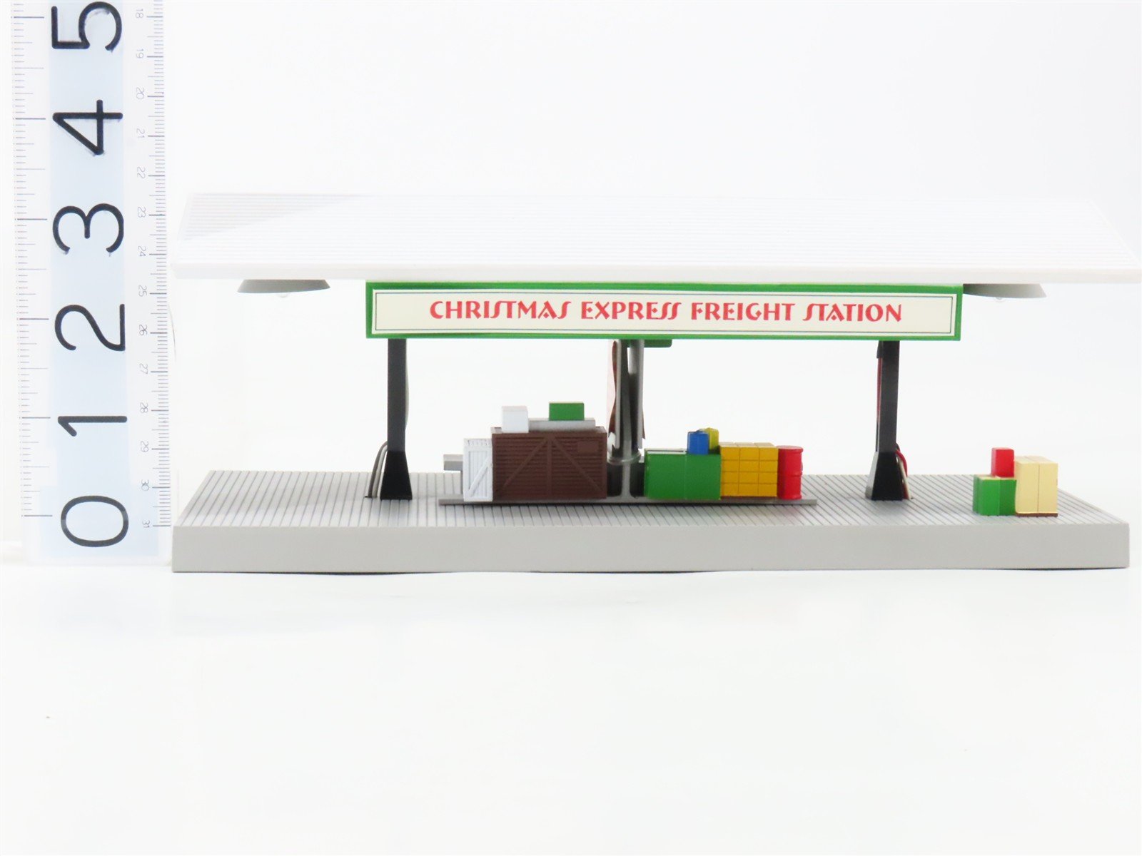 O Scale MTH Rail King 30-9160 North Pole Operating Freight Platform