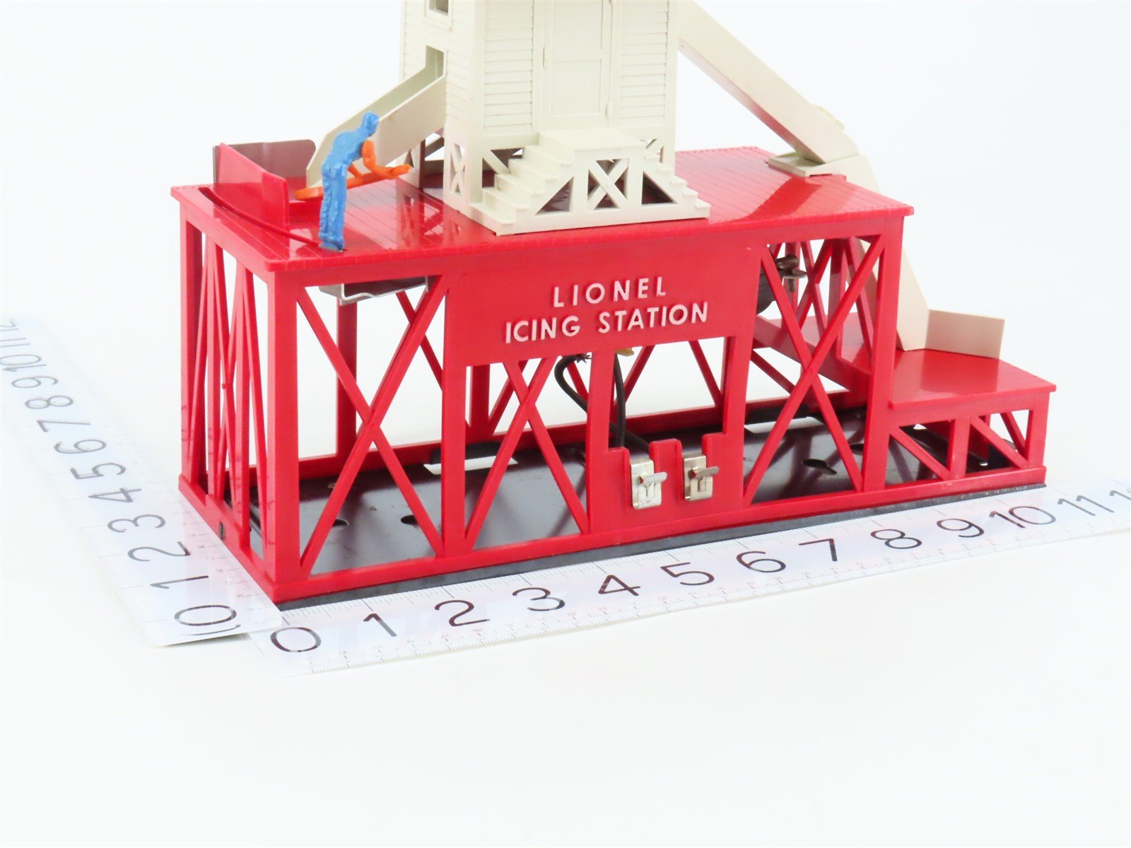 O Scale Lionel Operating Icing Station Building