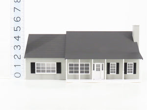 O 1/48 Scale Lionel Lionelville 6-34113 Large Suburban House II