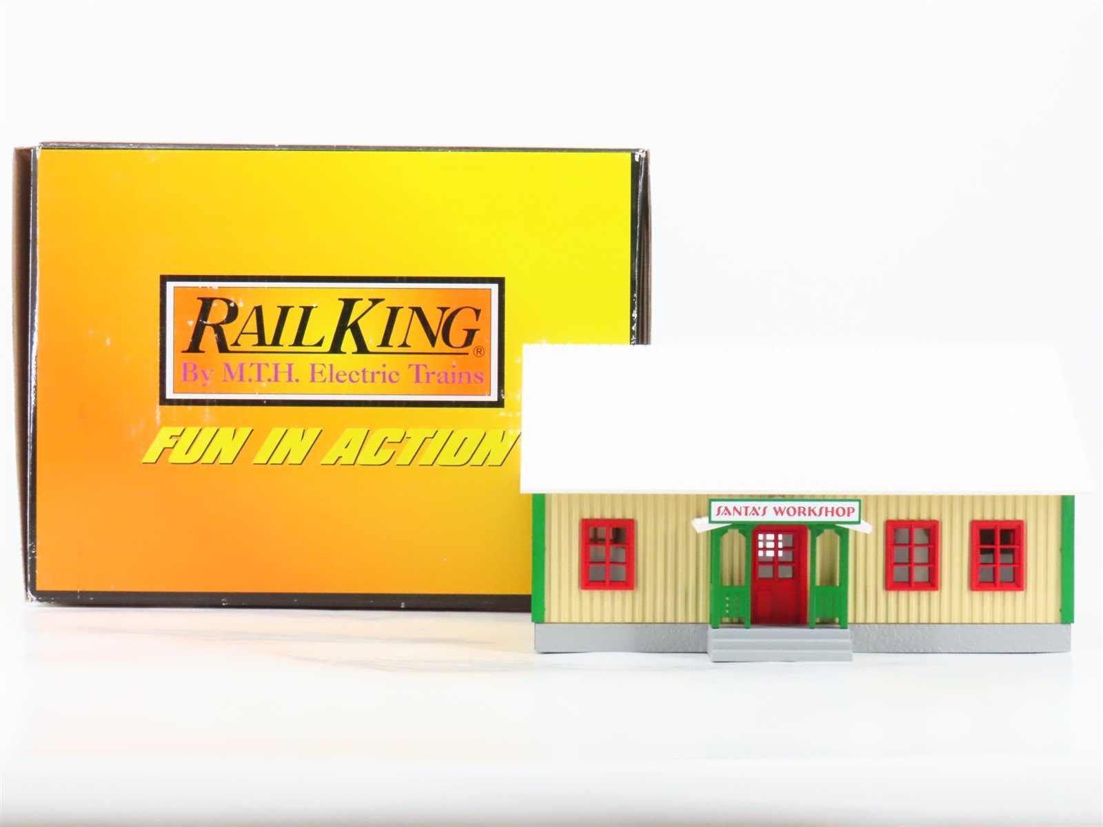 O 1/48 Scale MTH Rail King 30-90256 Santa's Workshop