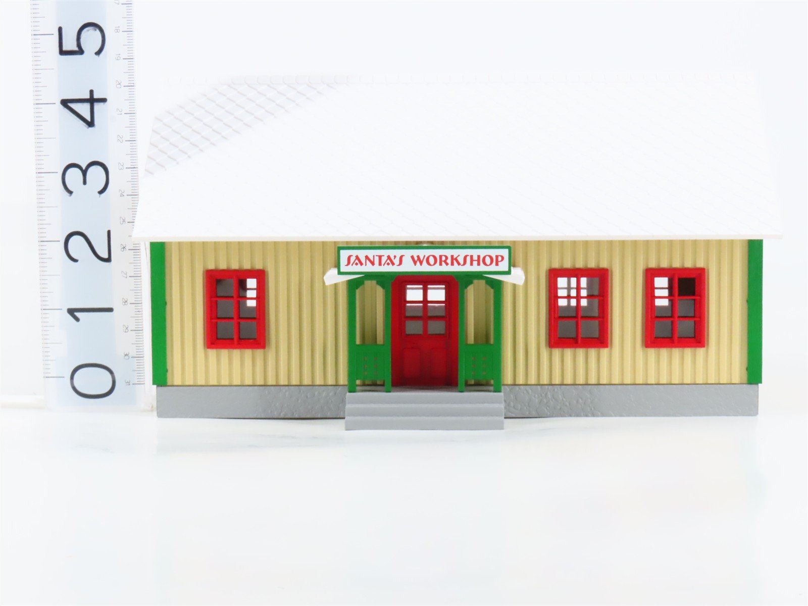 O 1/48 Scale MTH Rail King 30-90256 Santa's Workshop