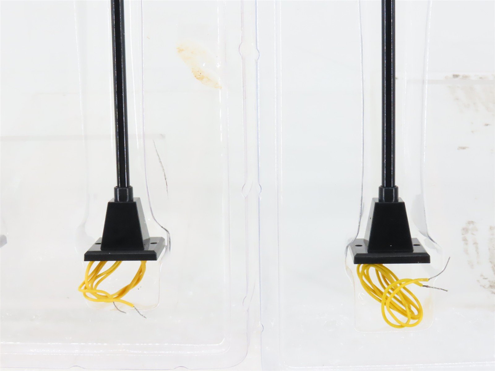 LOT of 2 O Scale Lionel 6-12927 #65 3 Yard Light Packs
