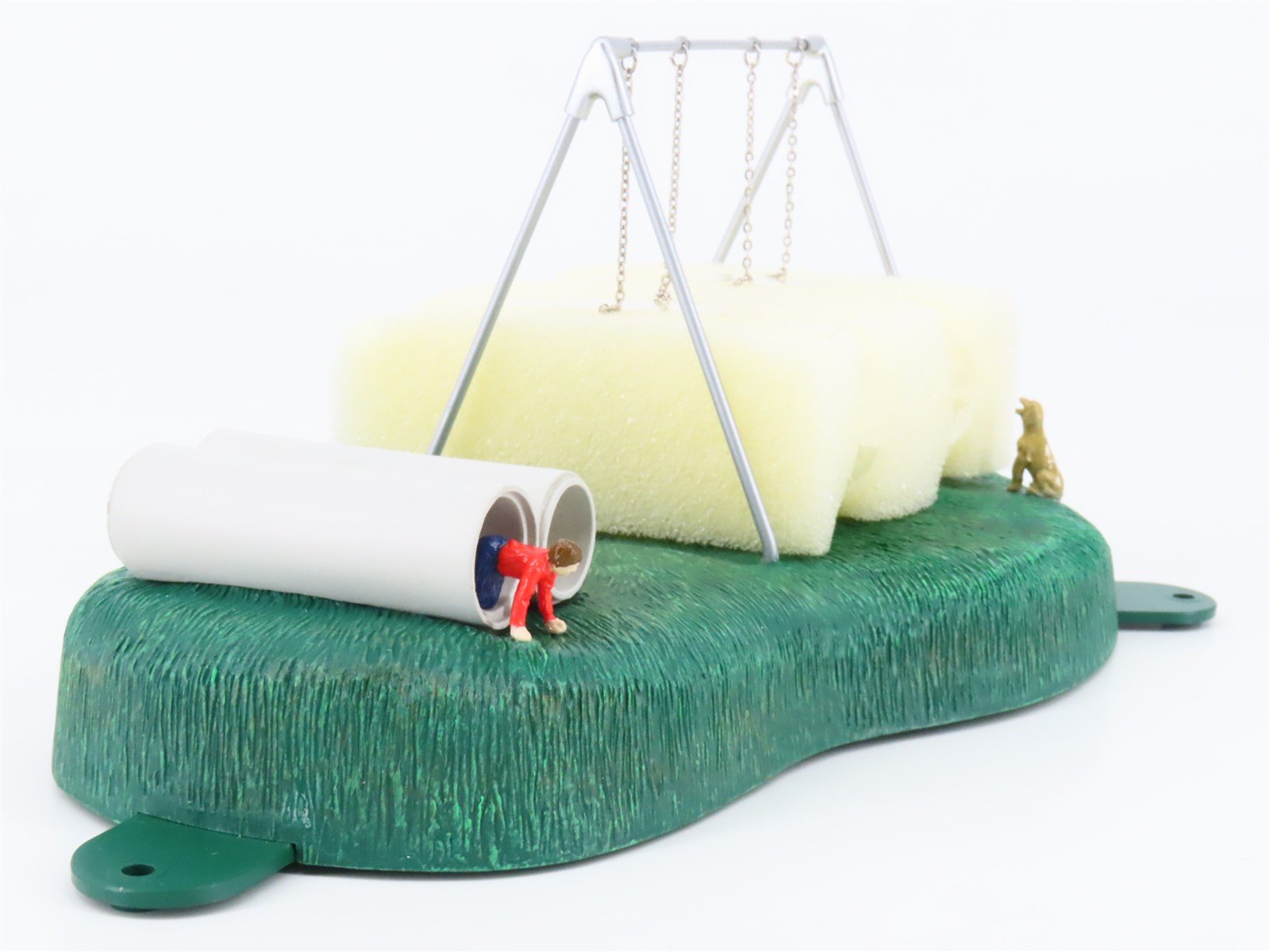 O Scale Lionel 6-14199 Playground Swings Operating Scenery