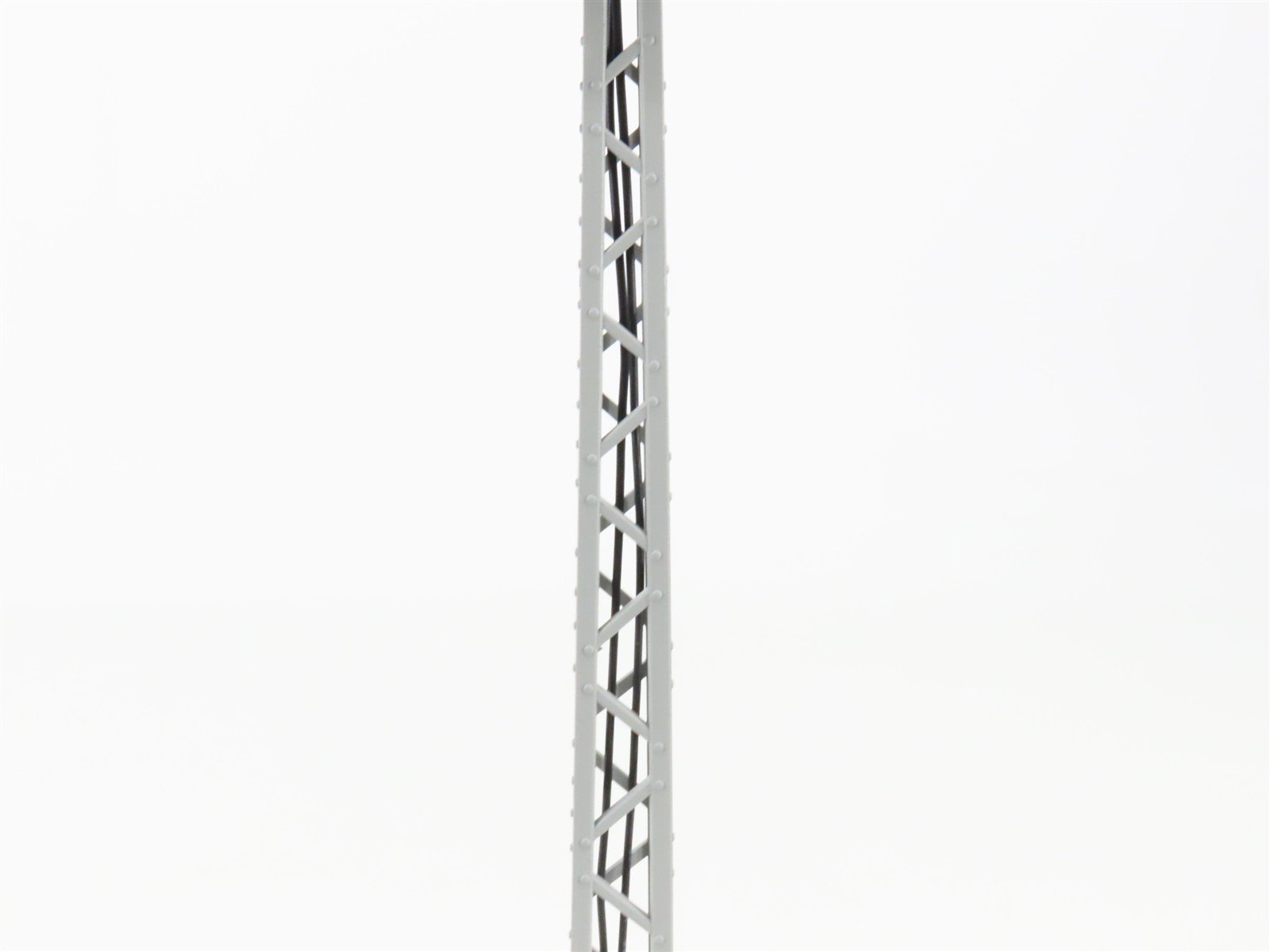 O Scale MTH Rail King 30-11039 Floodlight Tower 2-Piece Set