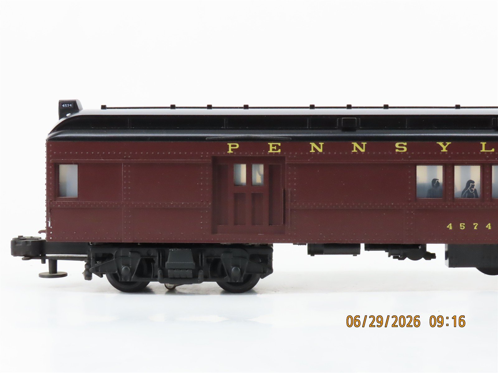 O Gauge 3-Rail Lionel 6-18306 PRR Pennsylvania Commuter Passenger 2-Car Set