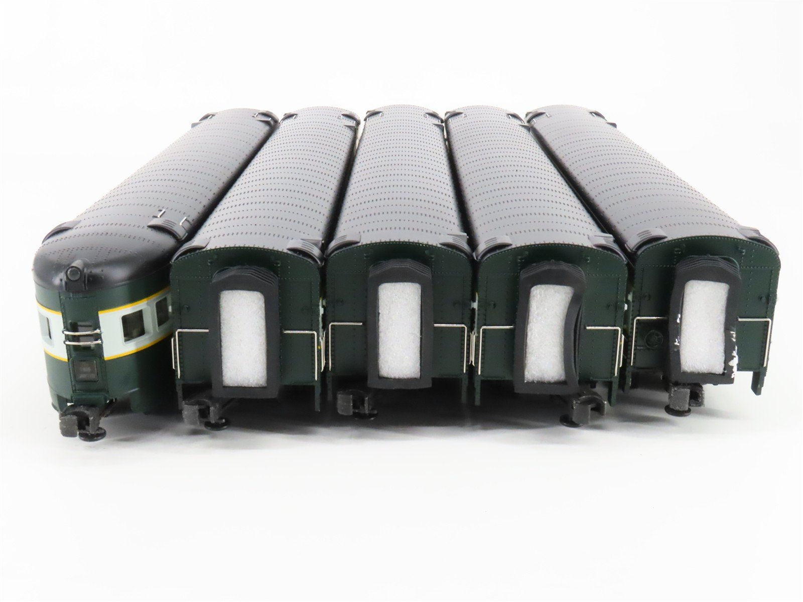 O Gauge 3-Rail MTH 20-6560 Erie 70' Streamlined Passenger 5-Car Set