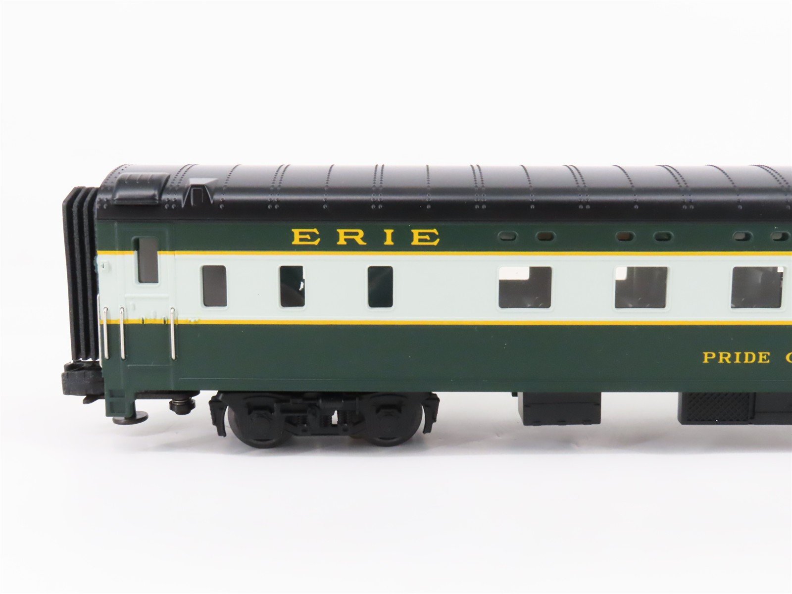 O Gauge 3-Rail MTH 20-6660 Erie Streamlined Sleeper/Diner Passenger Set