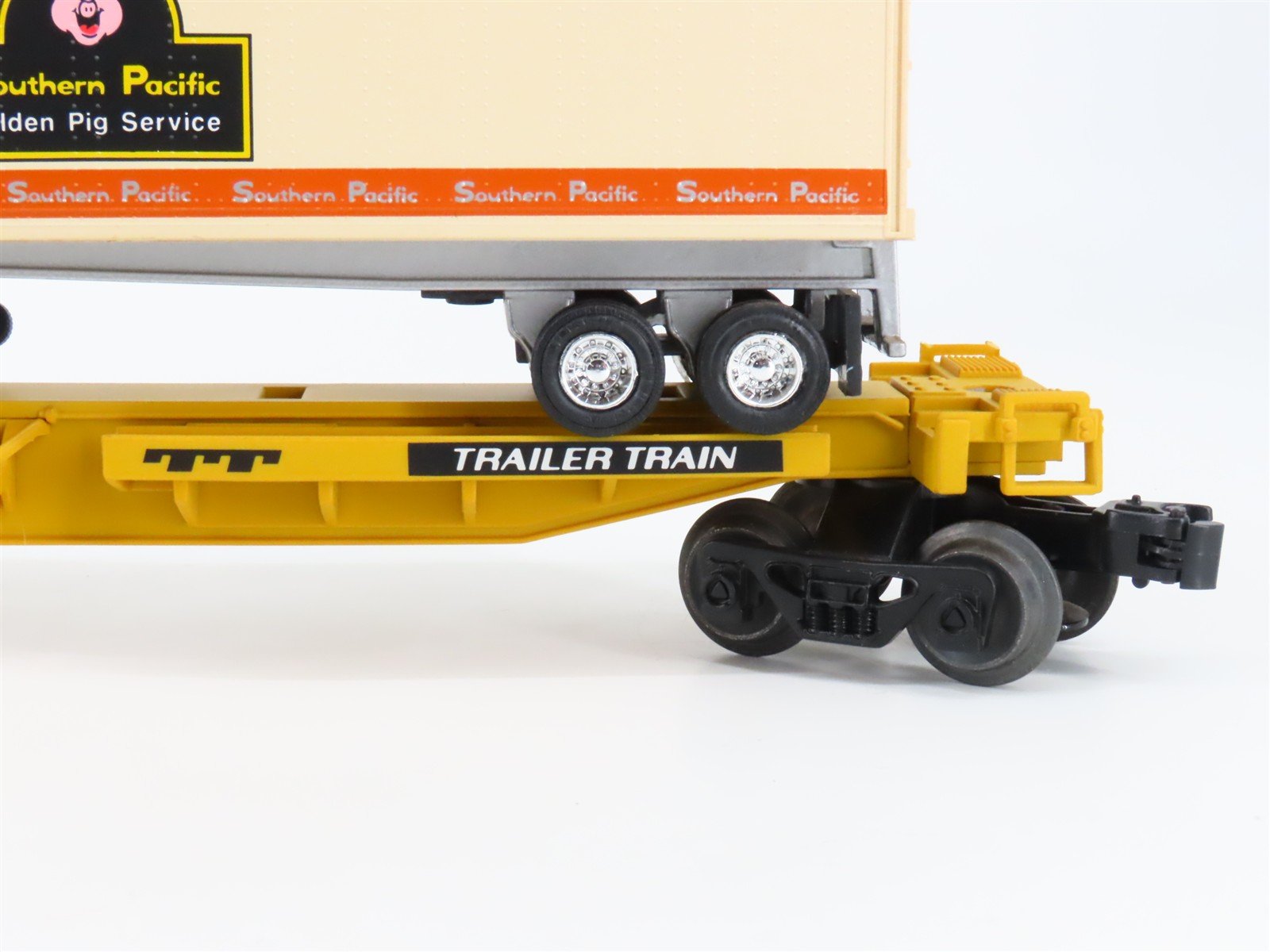 O Gauge 3-Rail Lionel 6-16345 TTUX Southern Pacific Flat Car w/ Trailers Set