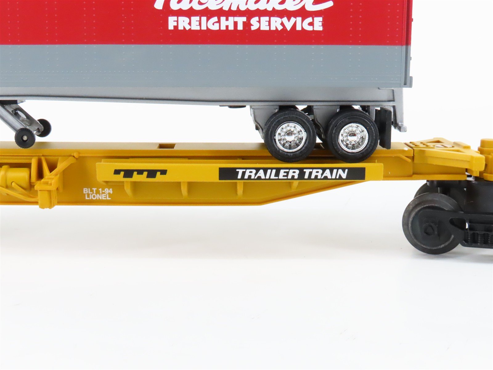 O Gauge 3-Rail Lionel 6-16904 TTUX NYC New York Central Flat Car w/ Trailers