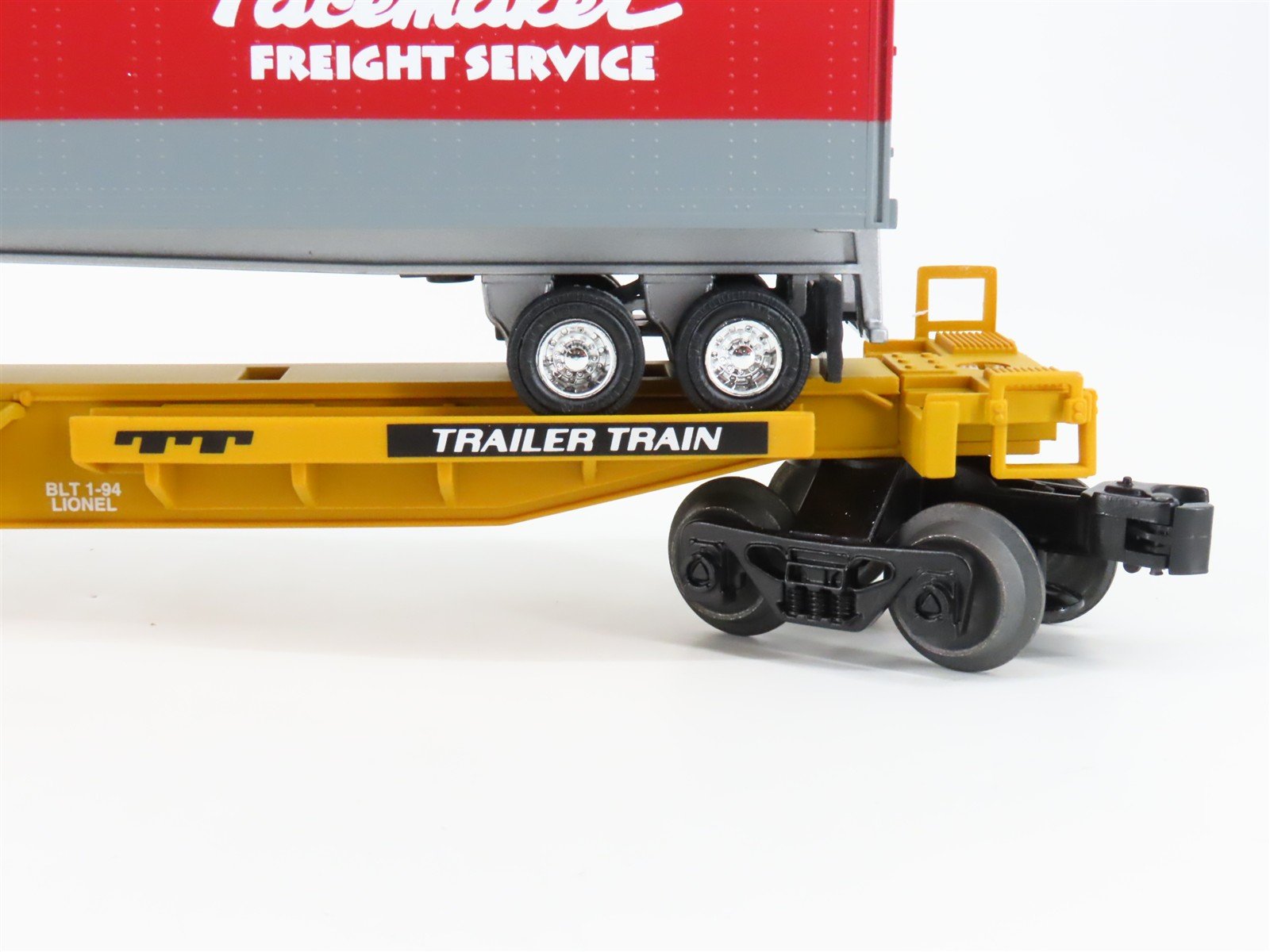 O Gauge 3-Rail Lionel 6-16904 TTUX NYC New York Central Flat Car w/ Trailers