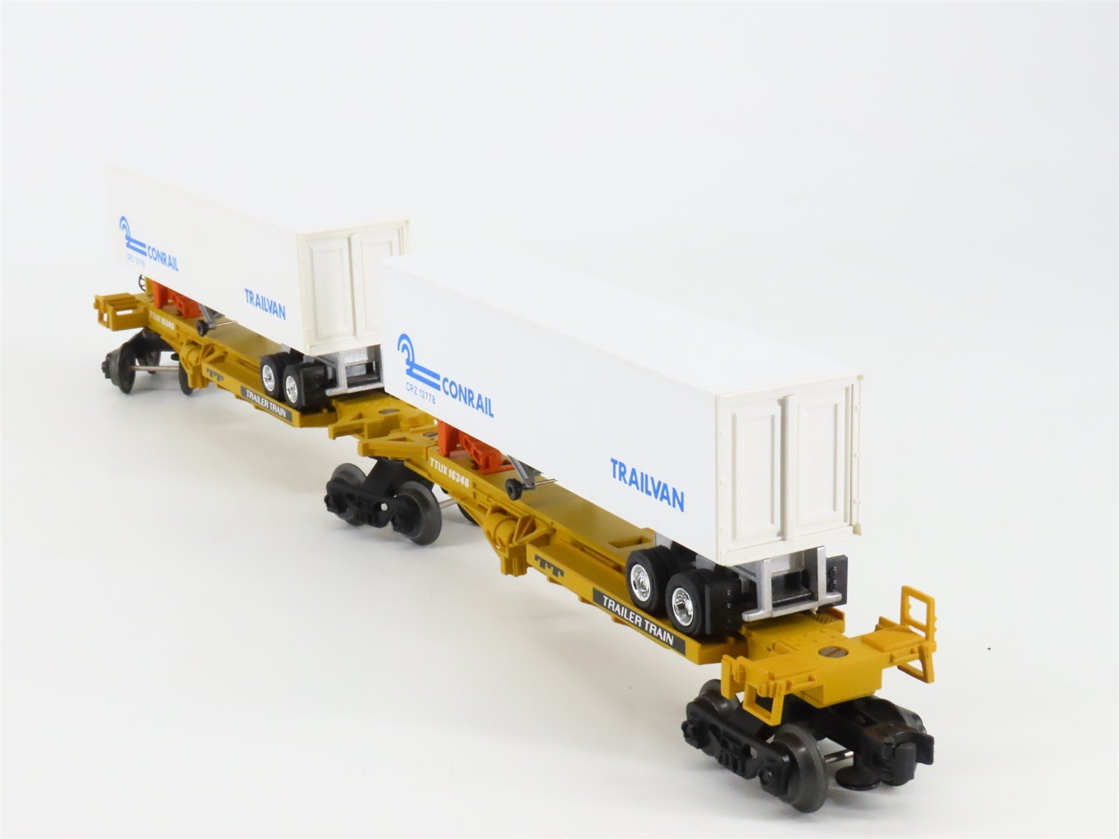 O Gauge 3-Rail Lionel TTUX Trailer Train Flat Car w/ CR Conrail Trailers