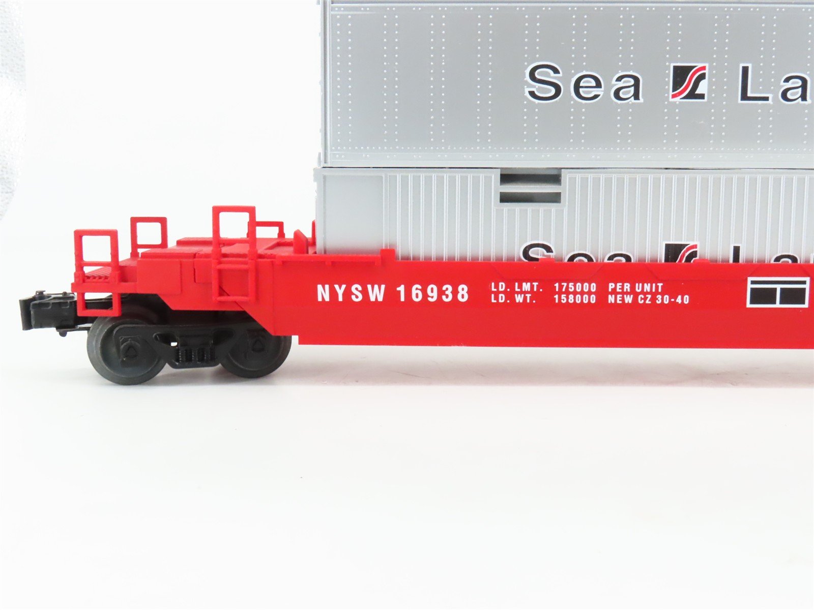 O Gauge 3-Rail Lionel 6-16936 NYSW Sea Land Maxi Stack Flat Car w/ Containers