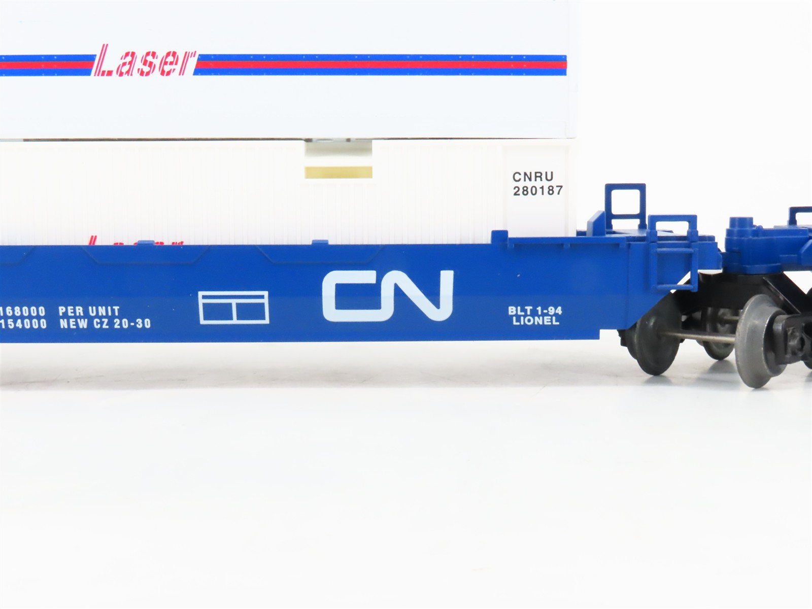 O Gauge 3-Rail Lionel 6-16912 CN Canadian National Flat Car w/ Containers